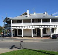 Commonwealth Hotel - Holiday Find