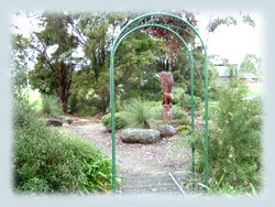 Coach Lamp Motel - Holiday Find 1