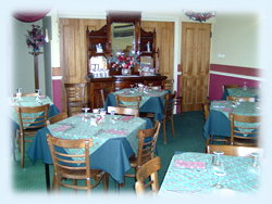 Coach Lamp Motel - Holiday Find 3