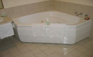 St Georges Motor Inn - Holiday Find 2