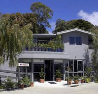 Comfort Inn Lorne Bay View - Holiday Find
