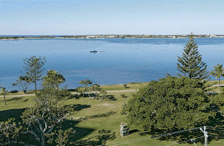 Chirn Park QLD Holiday Find