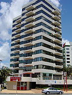 Beachfront Towers - Holiday Find 0