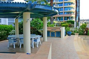 AA Oceana On Broadbeach - Holiday Find 1