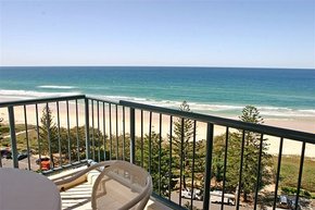 AA Oceana On Broadbeach - Holiday Find 4