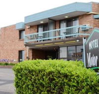 Motel 10 Motor Inn - Holiday Find