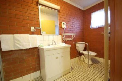 Junction Motor Inn - Holiday Find 3