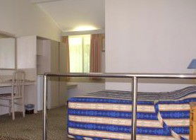 Newcastle Links Motel - Holiday Find 1