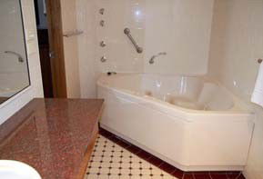 Queensgate Motel - Holiday Find 1