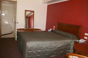 Queensgate Motel - Holiday Find 3