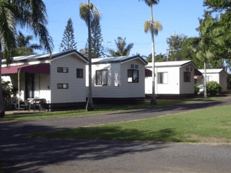 Oakwood Caravan Park - Holiday Find 5