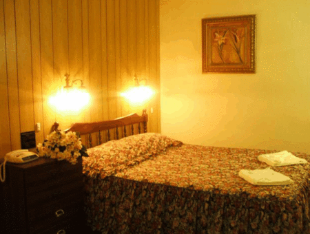 Riverview Motor Inn