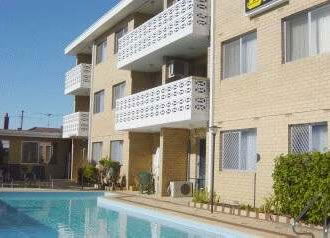 Brownelea Holiday Apartments - Holiday Find 2