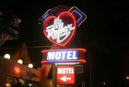 Hi Roller Motel - Holiday Find 3