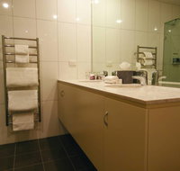 Chapel Hill Winery Guest House - Holiday Find