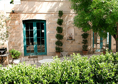 Mallyons Executive Villas - Holiday Find 4