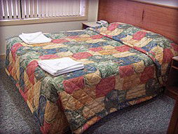 Pioneer Way Motel - Holiday Find 1