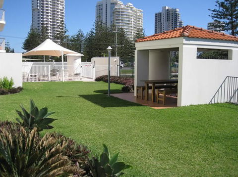 Golden Sands Holiday Apartments - Holiday Find 5