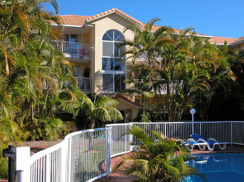 Regent Court Holiday Apartments - Holiday Find 3