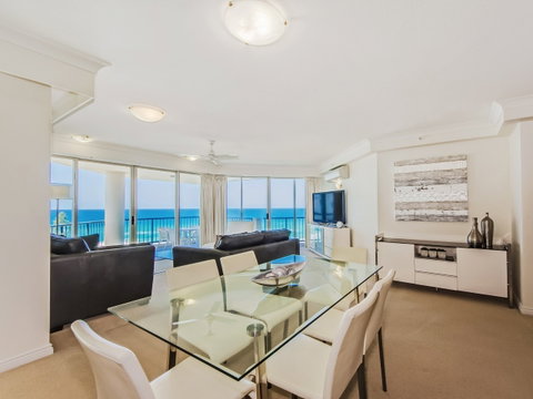 AA Oceana On Broadbeach - Holiday Find 16
