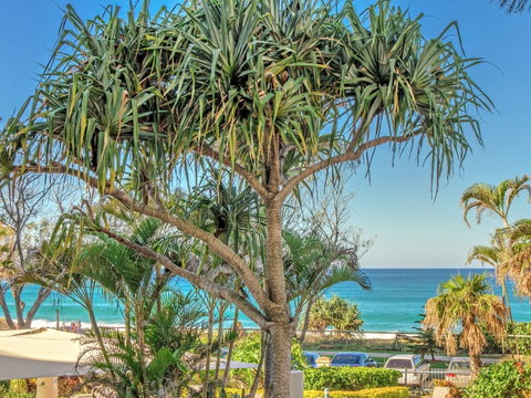 AA Oceana On Broadbeach - Holiday Find 17