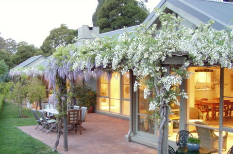 Tomah Mountain Lodge - Holiday Find 0