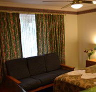 Palms Bed and Breakfast - Holiday Find