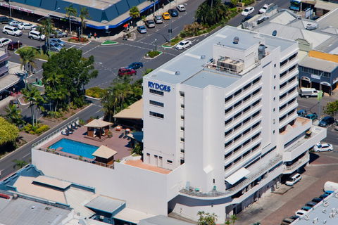 Rydges Plaza Cairns - Holiday Find 5