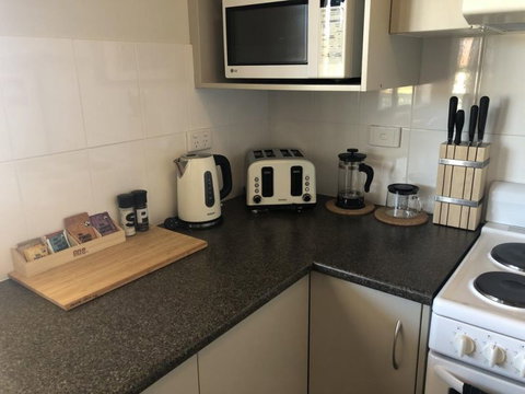 Sundowner Cabin And Tourist Park - Holiday Find 4