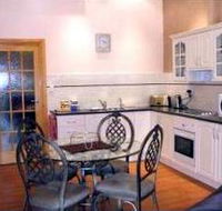 Quandong Apartments
