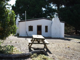 Rocky River Heritage Accommodation - Holiday Find 0