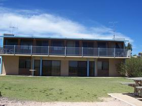 Moonta Bay Beach Villas - Holiday Find 0