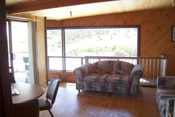 Shboo Shelly Beach Lodge - Holiday Find 4