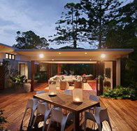 Barefoot at Broken Head - Holiday Find