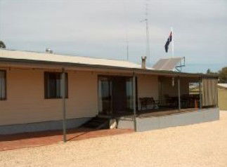 Lenmar Park Bed And Breakfast - Holiday Find 3