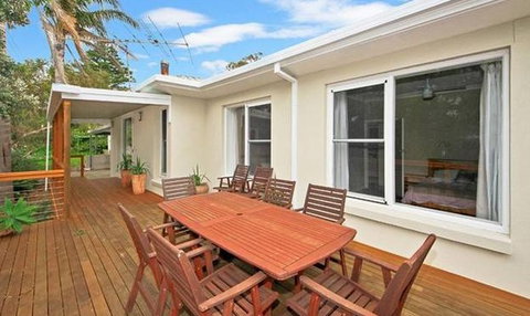 Sea Sand And Scrub Holiday House - Holiday Find 9