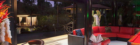 Misty Mountains Tropical Rainforest Romantic Retreat - Holiday Find 8