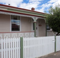 Newdegate House - Holiday Find