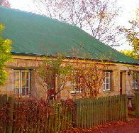 Colonial Cottages of Ross - Captain Samuels Cottage - Holiday Find