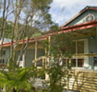 Crays Accommodation - The Esplanade - Holiday Find