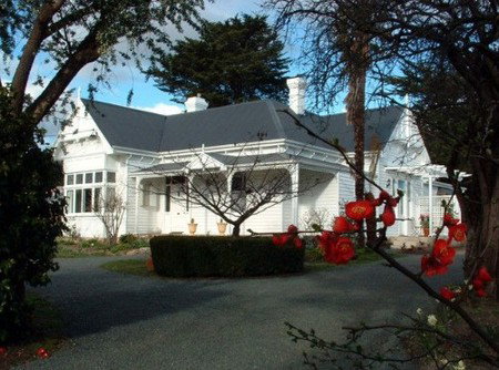 Huonville Guesthouse - Holiday Find 2