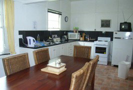 Giants' Table And Cottages - Holiday Find 3
