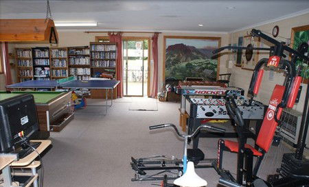 AAA Granary Accommodation - The Last Resort - Holiday Find 1