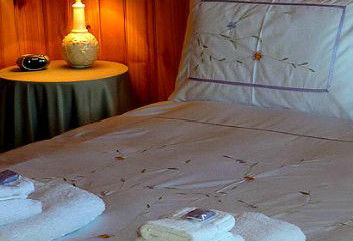 Hazelcreek Cottages - Holiday Find 2