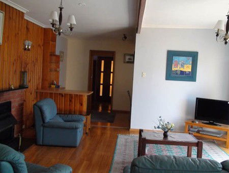 White Beach By The Water Holiday Accommodation - Holiday Find 4