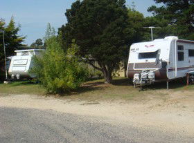 Somerset Beachside Cabin And Caravan Park - Holiday Find 2
