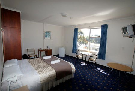 Wharf Hotel Wynyard - Holiday Find 1