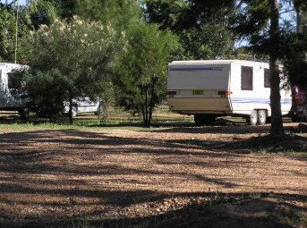 Mount Garnet Travellers Park - Holiday Find 4