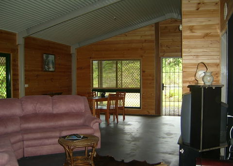 Daintree Mountain View Retreat And Vanilla Beans - Holiday Find 1
