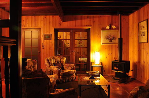 Peppertree Cottage Boutique Bed And Breakfast - Holiday Find 3